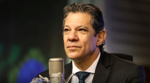Haddad reúne-se com secretário do Tesouro de Trump em meio a tarifas