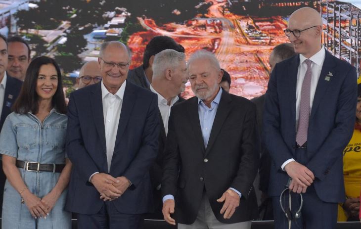 Lula defende isenção do Imposto de Renda para salários de até R$ 5 mil durante visita a Minas