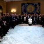 Papa Francisco reencontra equipe que cuidou dele durante internação: ‘Obrigado por tudo que fizeram por mim’