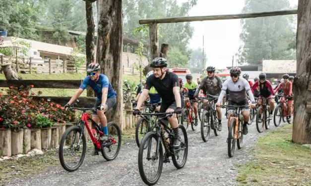 “Pedal Histórico nas Rotas dos Carros de Boi” reúne ciclistas e promove solidariedade em Formiga