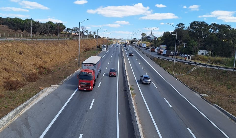 Veículos de grande porte terão tráfego restrito nas rodovias estaduais durante feriado de Semana Santa