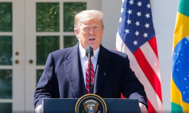 Brasil ‘ficou rico’ cobrando tarifas sobre os EUA, diz Trump