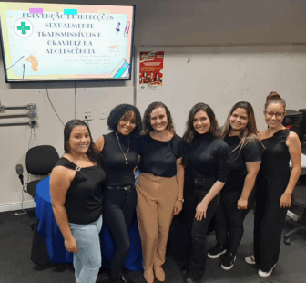 Curso de Biomedicina do Unifor-MG levou orientações sobre ISTs a estudantes do ensino médio