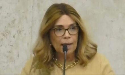 ‘Mulher branca, bonita e rica incomoda vocês’, diz vereadora a servidores que protestavam na Câmara de SP