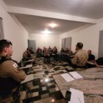 PMMG promove reunião comunitária com produtores rurais em Itapecerica para reforçar segurança no campo