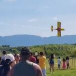 Avião faz pouso de emergência durante evento no Museu Aeroespacial no Rio