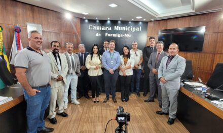 Câmara de Formiga aprova novos projetos de homenagem, de segurança aquática, educação e gestão de pessoal