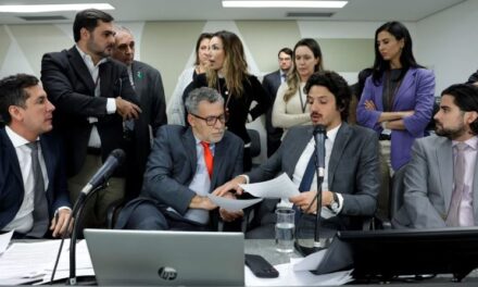 Sem Cemig e Copasa, pacote do Propag avança em primeira comissão da ALMG