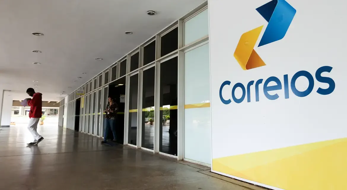 Beneficiários do INSS podem contestar descontos indevidos nos Correios