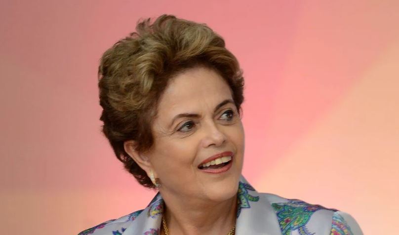 Comissão julga pedido de anistia política a Dilma por violência na ditadura