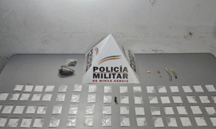 Três jovens são presos por tráfico de drogas em Formiga