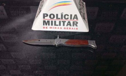 Homem é morto a facadas após briga em praça na Zona da Mata