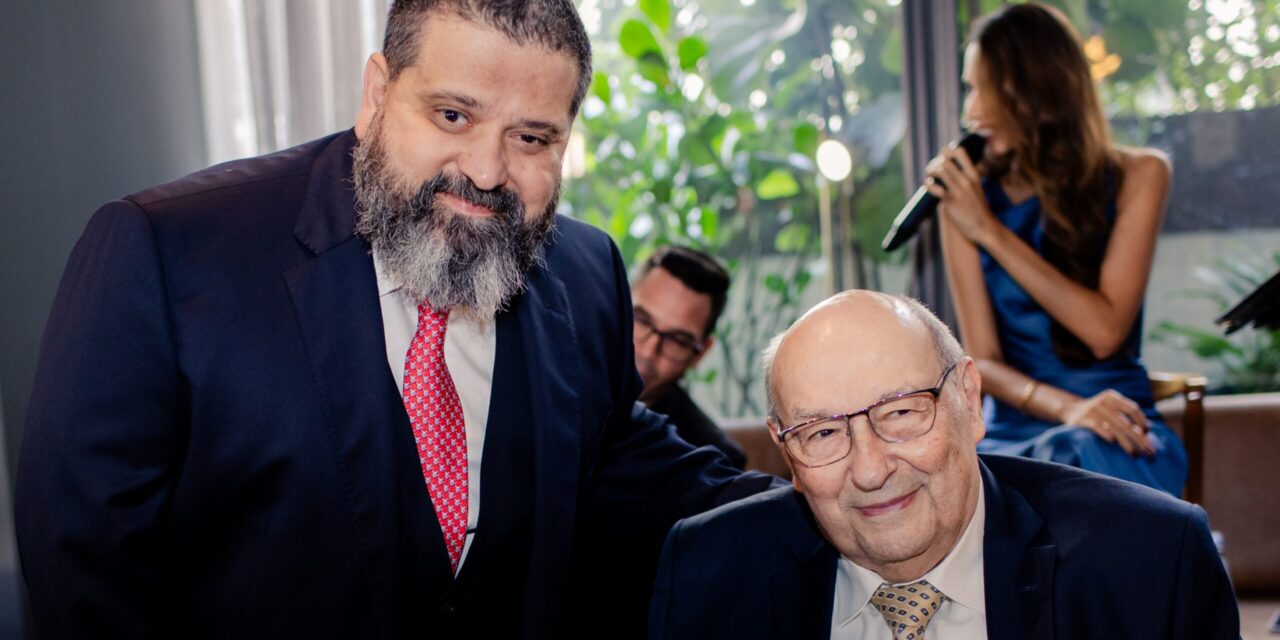 Personalidades do mundo jurídico, político e empresarial comemoraram os 90 anos e a trajetória marcante de Ives Gandra da Silva Martins