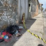 Mãe de bebê encontrada morta em saco de lixo é presa e diz que não queria a criança
