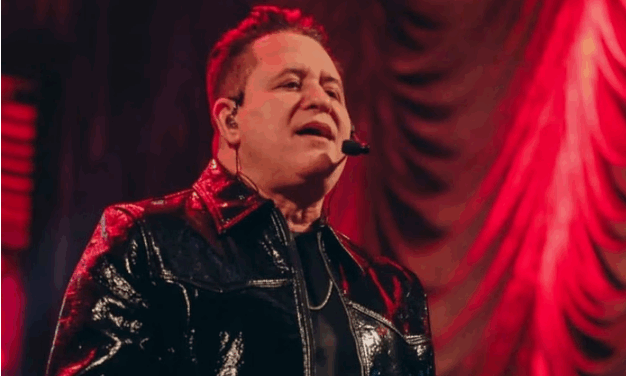 Marrone, dupla de Bruno, cai do palco e bate a cabeça durante show