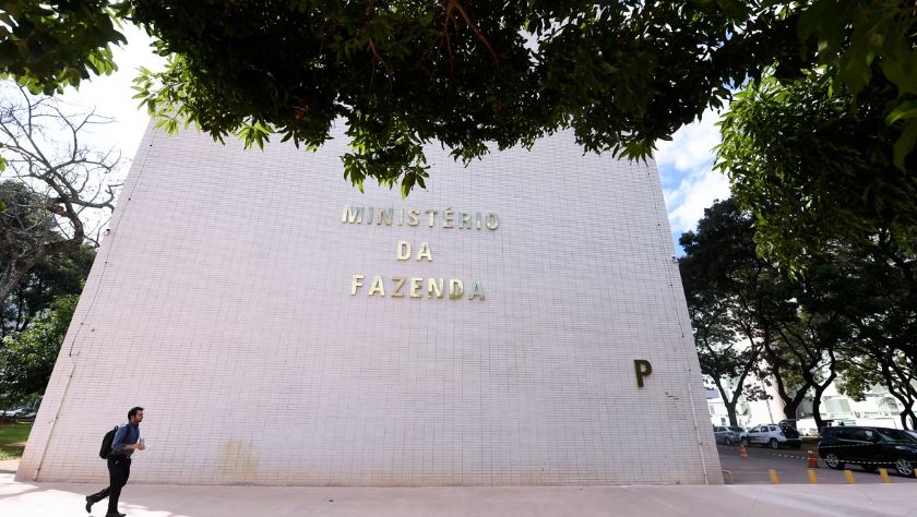 Governo revoga parcialmente aumentos de alíquotas do IOF; entenda