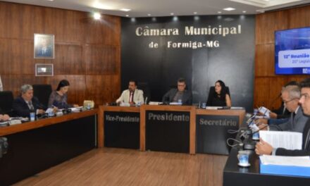 Câmara Municipal de Formiga realizou depósito da complementação do vale-alimentação dos servidores da Prefeitura