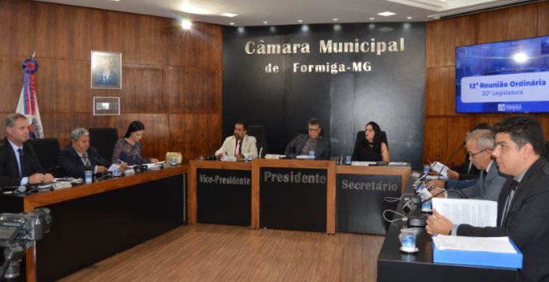 Câmara Municipal de Formiga realizou depósito da complementação do vale-alimentação dos servidores da Prefeitura