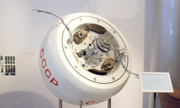 E por falar em eletrônica… A reentrada da Sonda Kosmos 482