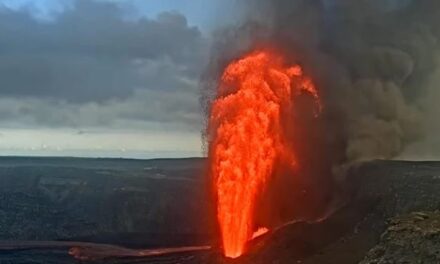 Vulcão Kilauea, no Havaí, entra em erupção e lança lava a 300m de altura