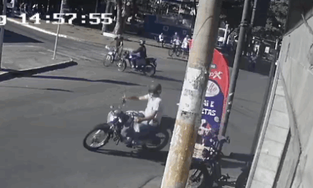Homem fica ferido após acidente envolvendo moto e bicicleta no Centro de Formiga