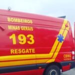 Jovem é socorrido pelos bombeiros após queda da própria altura em Arcos