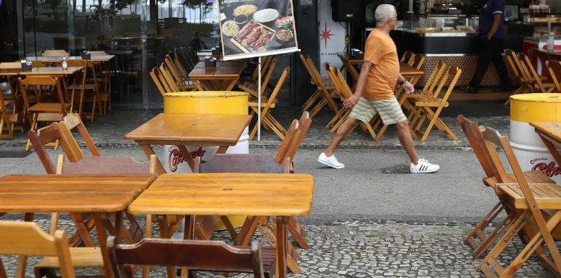 Perdeu a comanda do boteco? Deputados estudam barrar multa a consumidor ‘distraído’