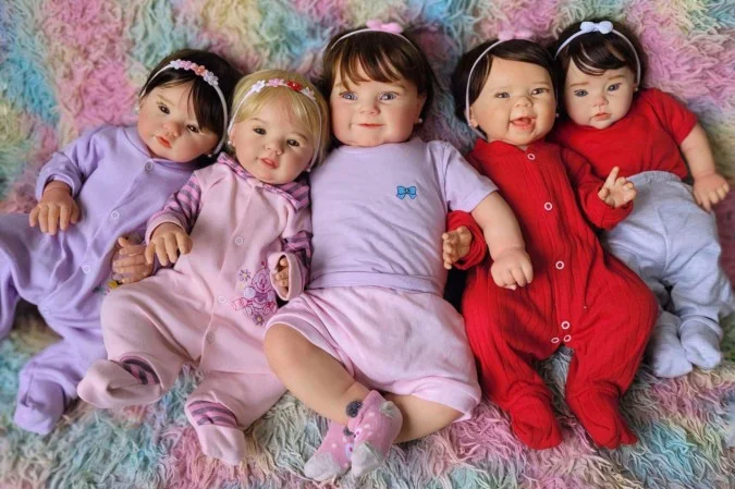 “Mãe” de bebê reborn falsificou procuração para pedir licença-maternidade