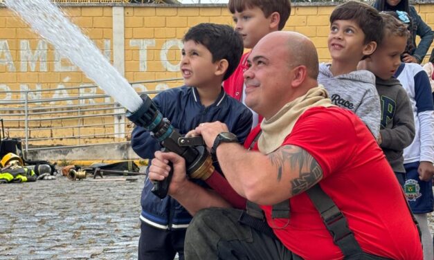 Ação e conhecimento: Bombeiros realizam palestra para alunos, em Campo Belo