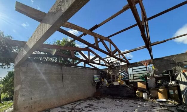 Mais de 200 casas são danificadas após tornado atingir cidade do RS