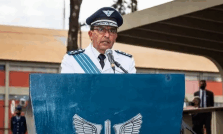 Ex-comandante da FAB diz ao STF que abandonou reunião com Bolsonaro após receber minuta do golpe
