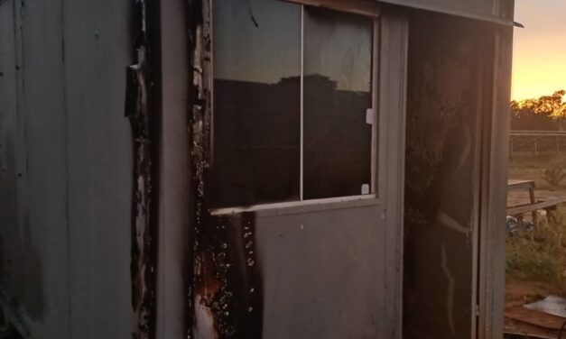 Início de incêndio em estrutura de usina fotovoltaica é registrado, em Formiga