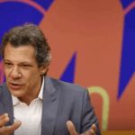 Haddad nega planos para reajustar valor do Bolsa Família
