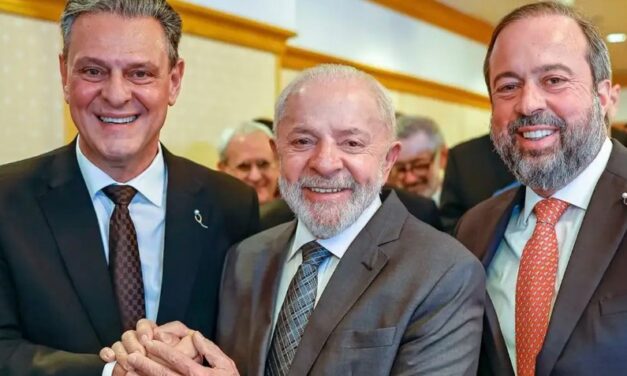 Viagem de Lula ao Japão levou 220 pessoas e custou milhões aos cofres públicos