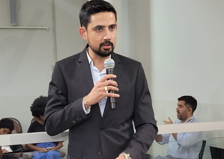 Dança das cadeiras; sai secretário do Meio Ambiente e chefe de gabinete assume o cargo interinamente