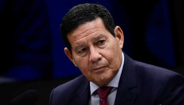 Mourão diz que não participou de reunião golpista no governo Bolsonaro