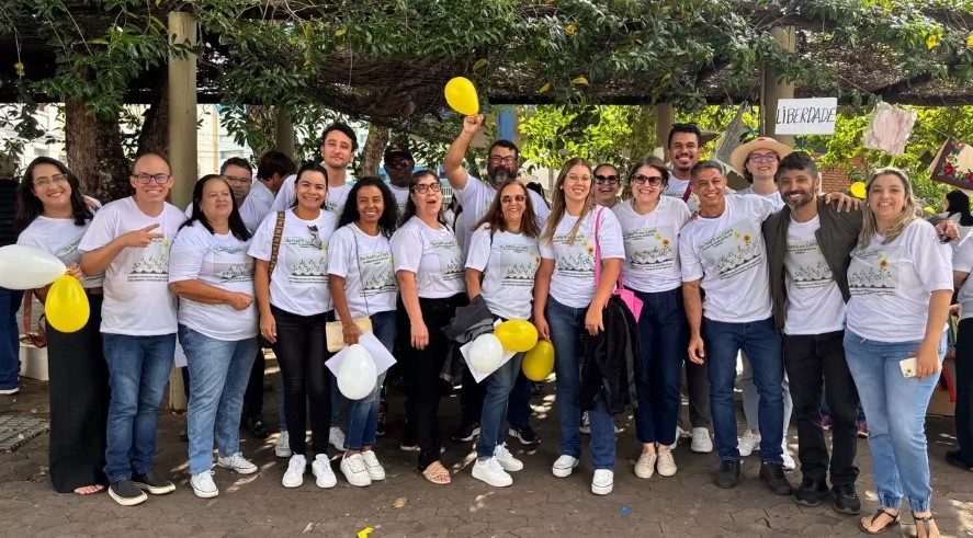 Passeata pela Luta Antimanicomial é realizada em Formiga