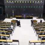 Relator propõe criar 18 cadeiras e aumentar total de deputados para 531
