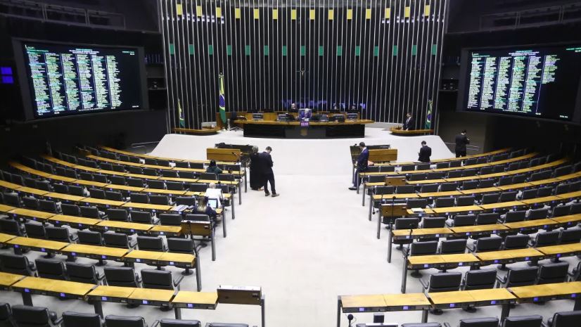 Relator propõe criar 18 cadeiras e aumentar total de deputados para 531