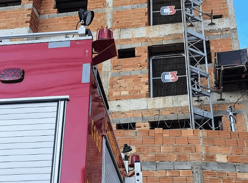 Elevador despenca com nove trabalhadores em construção de Alfenas