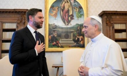 Leão XIV recebe o vice-presidente dos EUA, James David Vance
