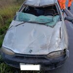 Veículo capota na BR-354 em Formiga e deixa uma pessoa ferida