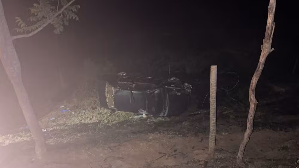 Motociclista morre em acidente após colidir com carro na BR-262, em Igaratinga