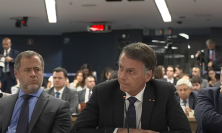 Bolsonaro pede devolução da multa do TSE ao PL: “Está fazendo falta”