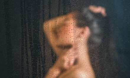 Banho no frio: como tomá-lo sem prejudicar a pele e a saúde