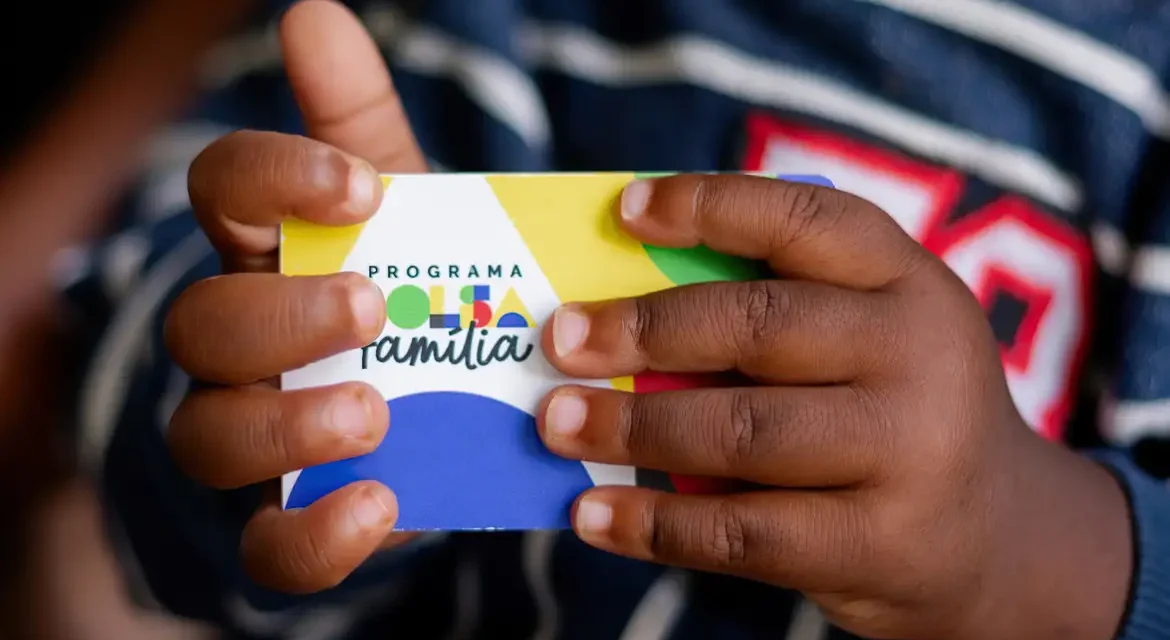 Caixa paga Bolsa Família a beneficiários com NIS de final 4