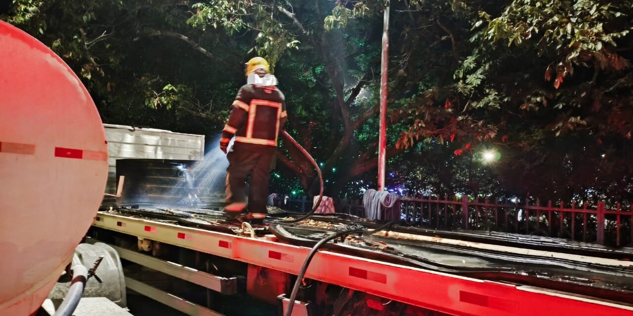 Começo de incêndio foi registrado em carreta na rodoviária
