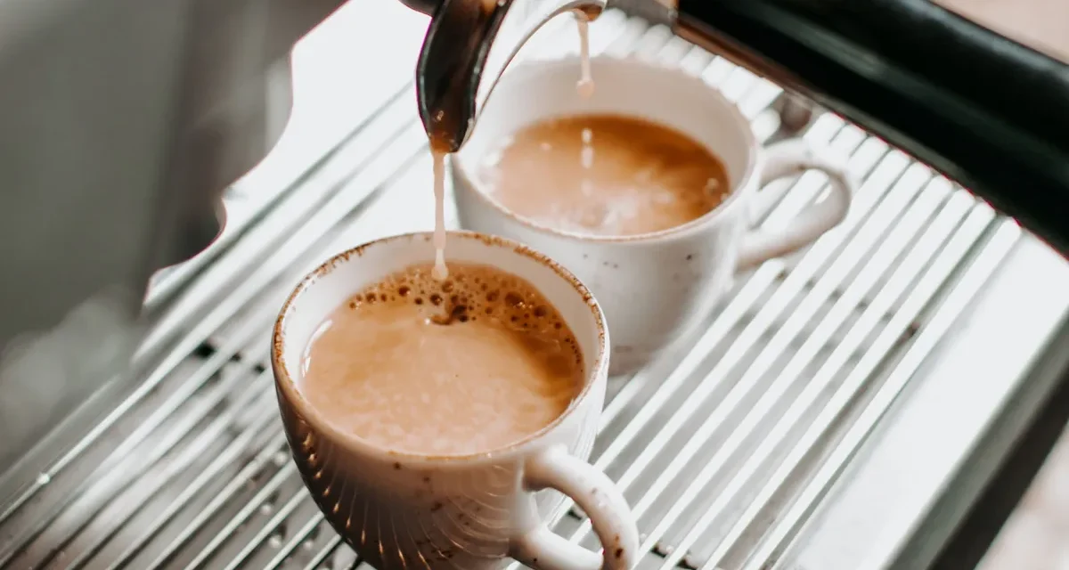 Existe um tipo de café mais saudável? Nutricionista responde