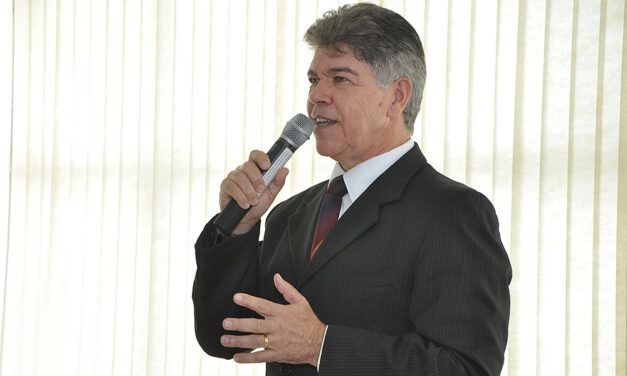 Formiguense Carlão será empossado como juiz do TRE-MG