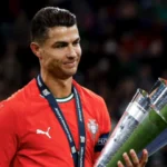 Cristiano Ronaldo encerra mistério e diz onde vai jogar na próxima temporada